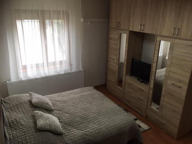 Apartmán Thaly 5 Debrecín Exteriér fotografie